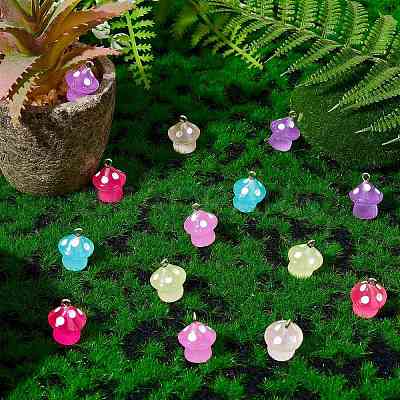 64Pcs 8 Colors Translucent Resin Pendant Colorful Night Glow Small Mushroom Pendant Creative Jewelry Accessories JX857A-1