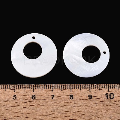 Natural Freshwater Shell Pendants SHEL-T020-45B-1