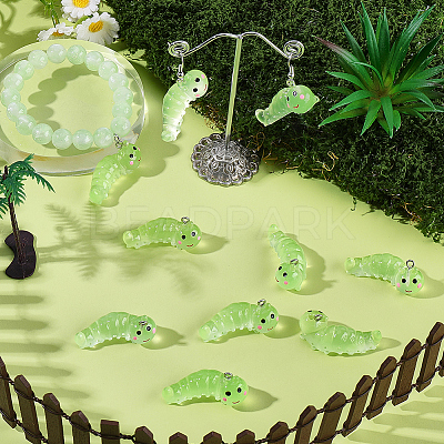 16Pcs Transparent Resin Pendants RESI-SP0001-63-1