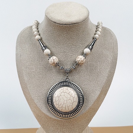 Vintage Alloy with Dyed Synthetic Turquoise Bohemian Flat Round Pendant Round Beaded Necklaces for Women DH5504-2-1