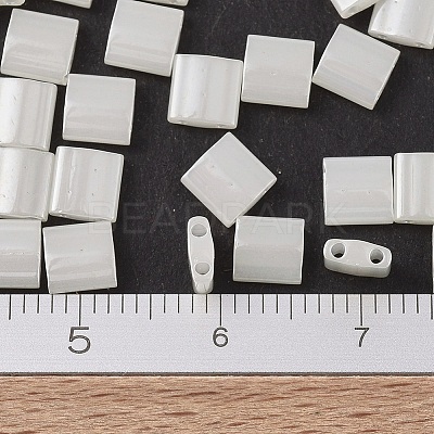 MIYUKI TILA Beads SEED-X0054-TL0512-1