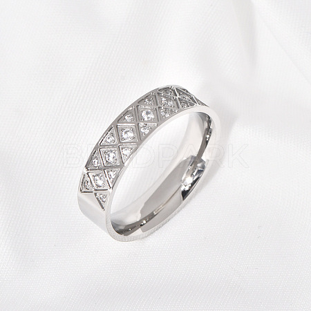 304 Stainless Steel with Clear Cubic Zirconia Finger Rings FS-WG2FC1C-11-1