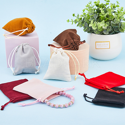 24Pcs 8 Colors Velvet Packing Pouches TP-HY0001-13-1