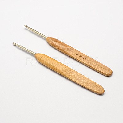 12 Sizes Bamboo Handle Iron Crochet Hooks Needles TOOL-R034-M-1