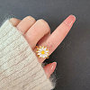 Daisy Rotatable Finger Ring for Women PW-WGB93E2-01-3