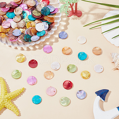 160Pcs 10 Colors Spray Paint Natural Akoya Shell Pendants SHEL-ME0001-07-1