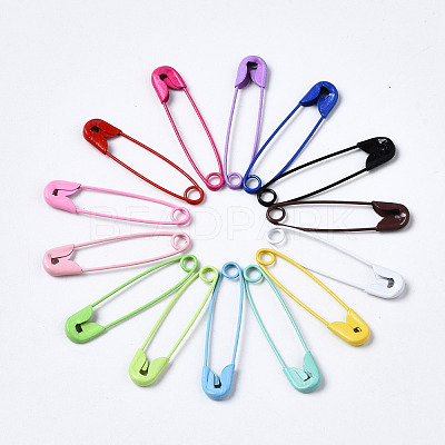 Spray Painted Iron Safety Pins X-IFIN-T017-02-1